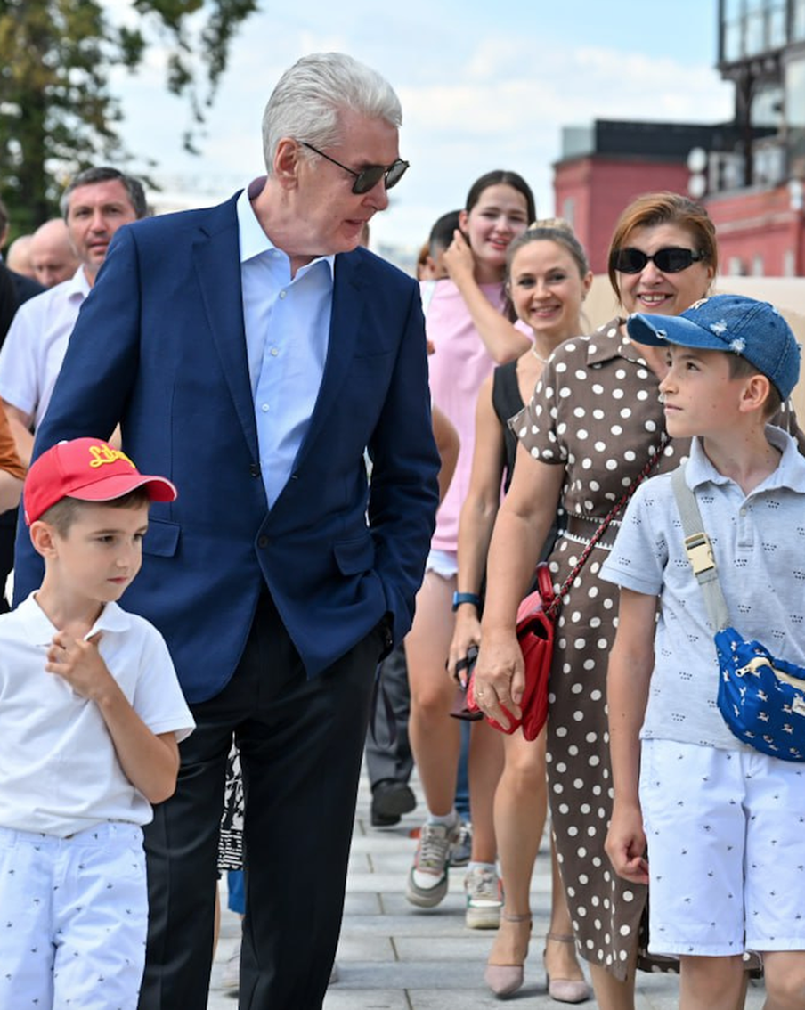 Пешеходный мост появился между парком "Музеон" и Болотной набережной