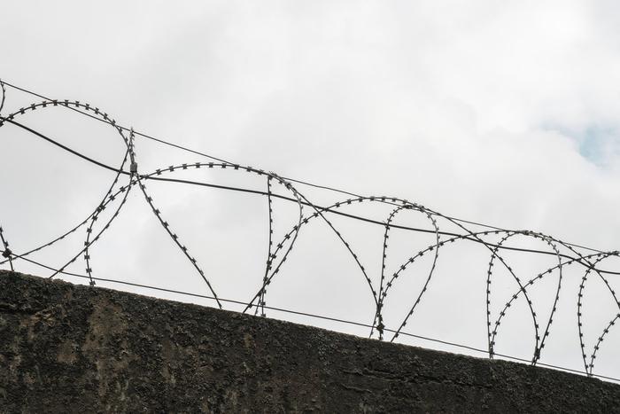 Российский бизнесмен из дела о взятках в Минобороны скончался в СИЗО