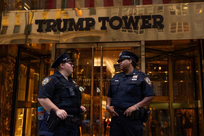 Маск призвал главу Секретной службы к отставке после покушения на Трампа