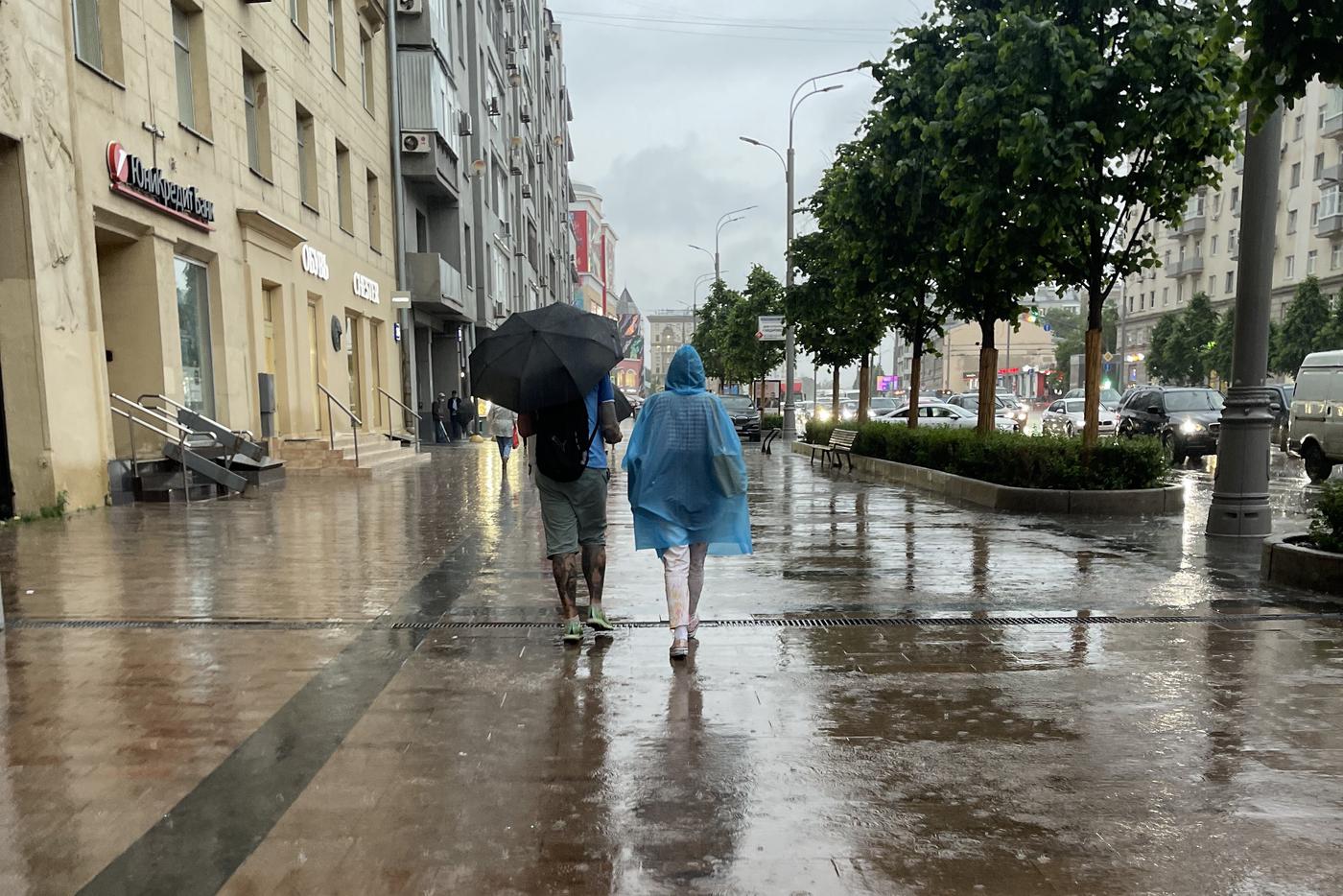 Москвичей предупредили о дождях и грозах