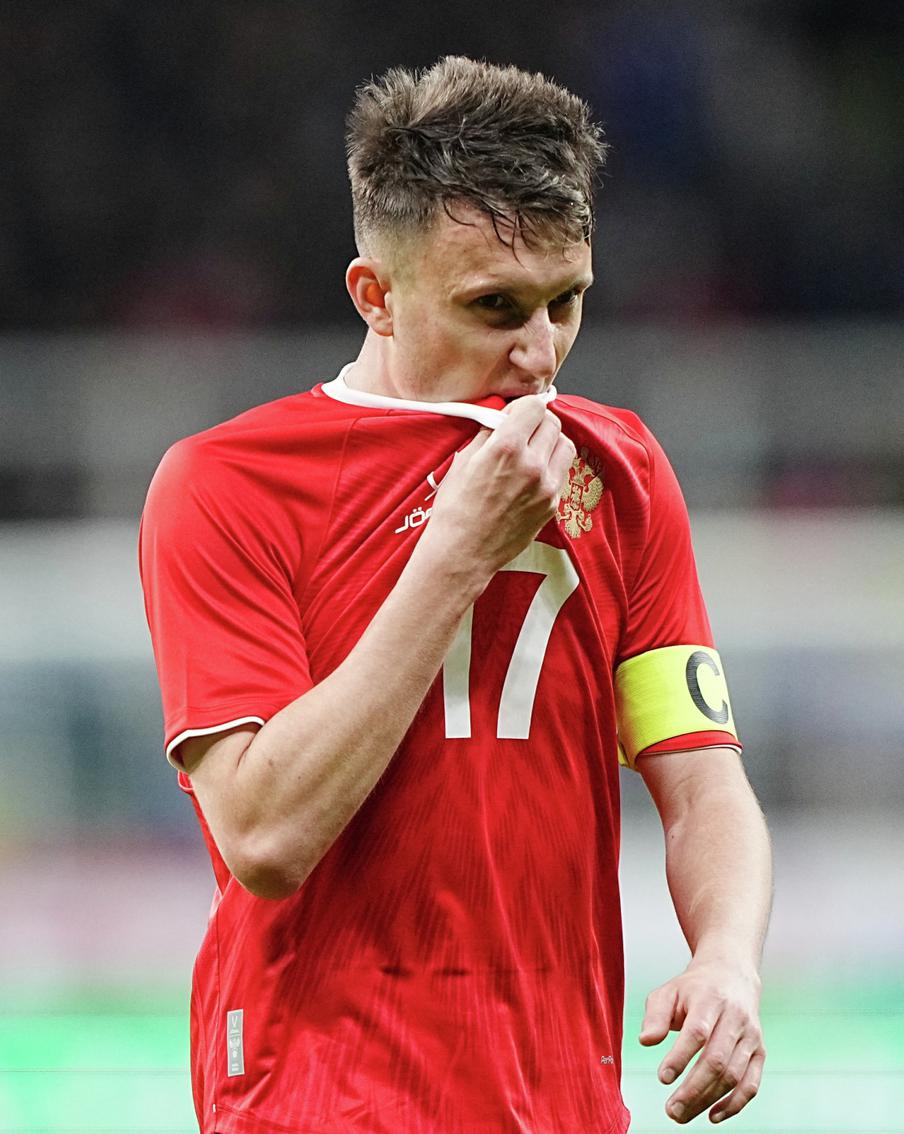 Александр Головин стал двойным капитаном