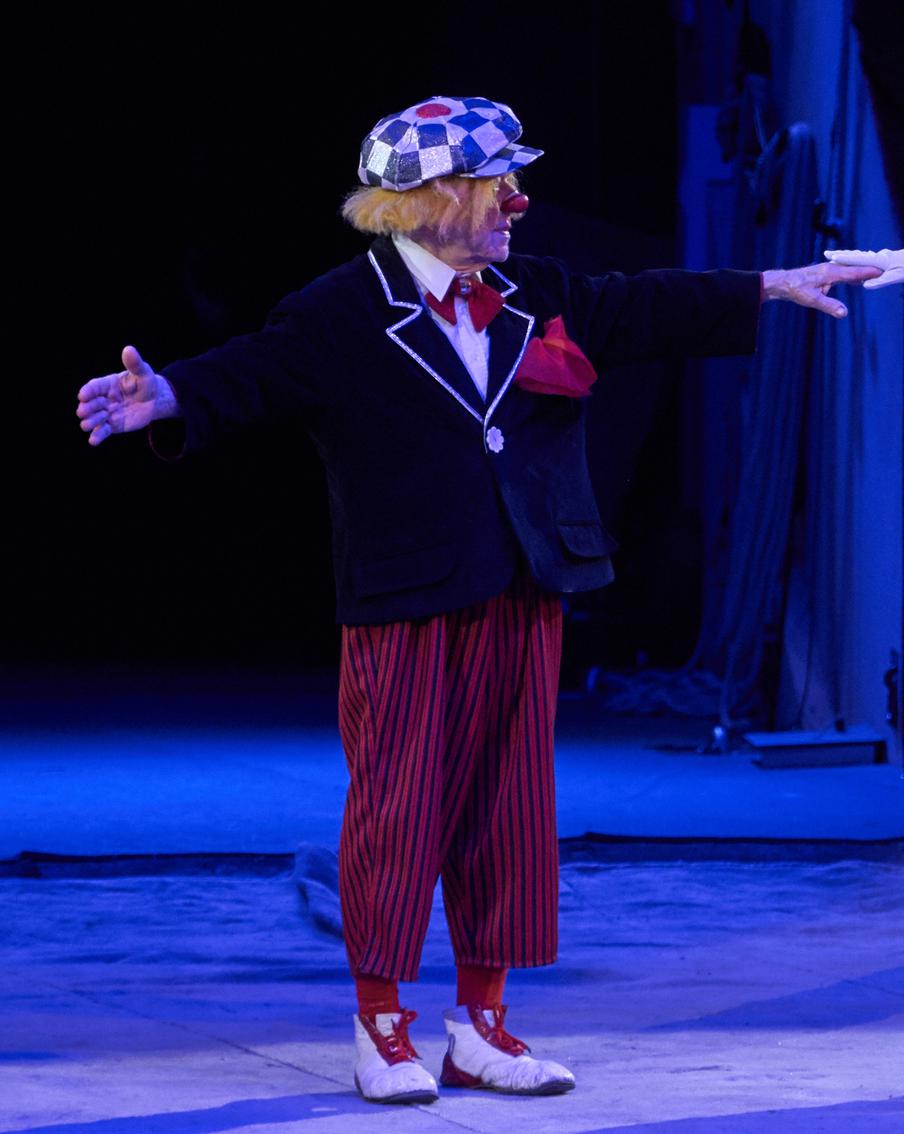 Солнечный клоун очаровал будущую жену с первого взгляда