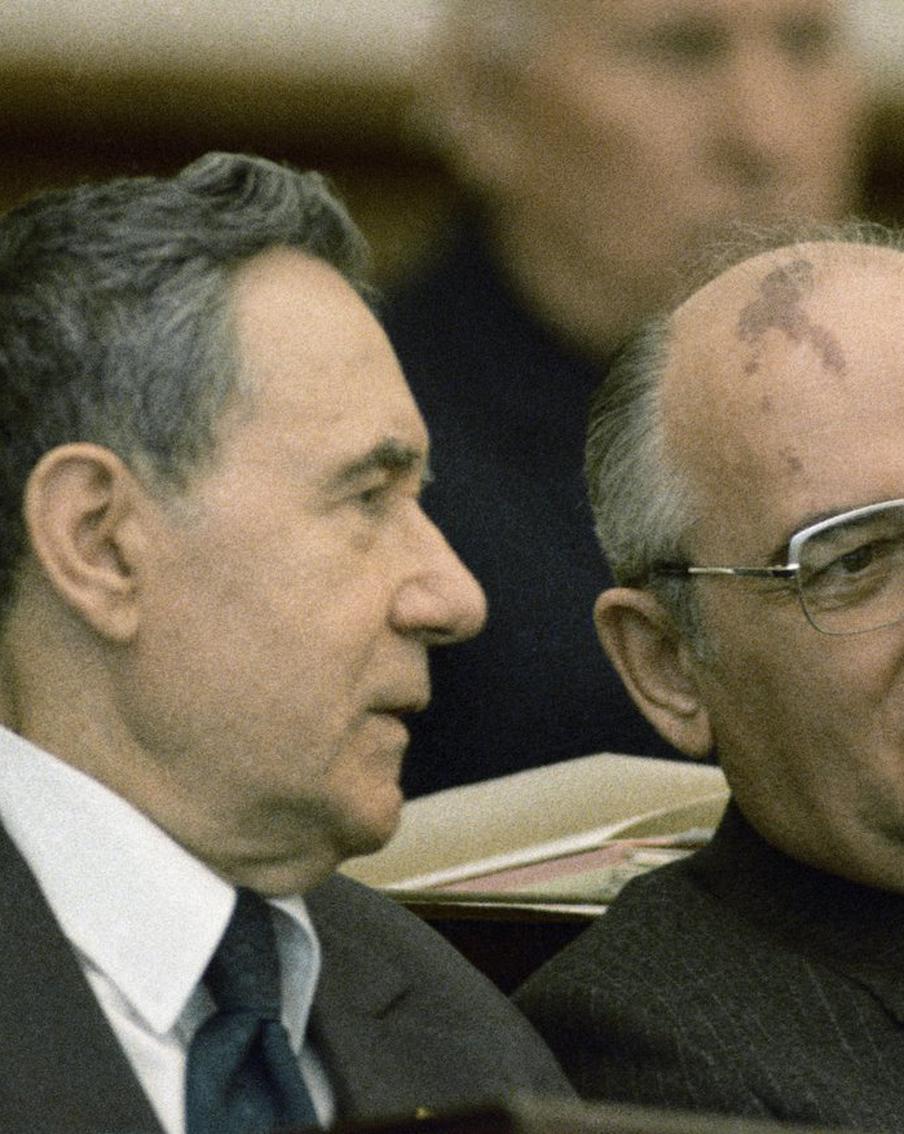 "Предательство Горбачёва было невозможно предвидеть": внук Андрея Громыко рассказал о дедушке