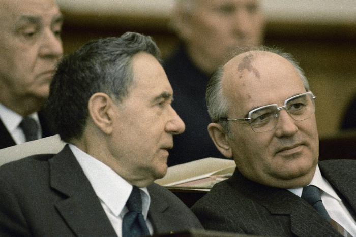 "Предательство Горбачёва было невозможно предвидеть": внук Андрея Громыко рассказал о дедушке