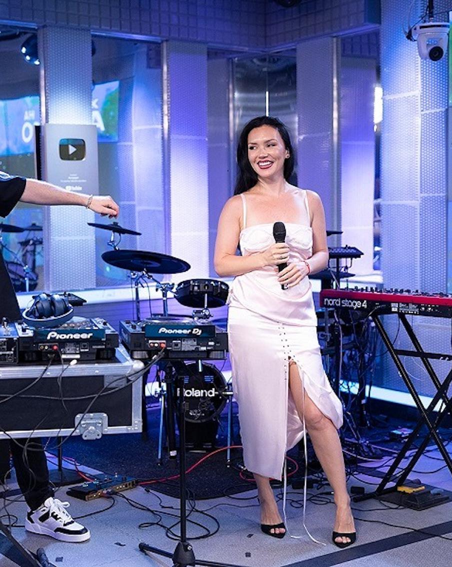 "Супергерой" объединил Ольгу Серябкину и DJ Smash на творческом пути