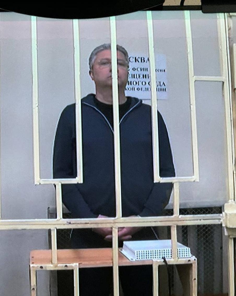 Бывший замминистра обороны Иванов попросил отпустить его из СИЗО как ветерана