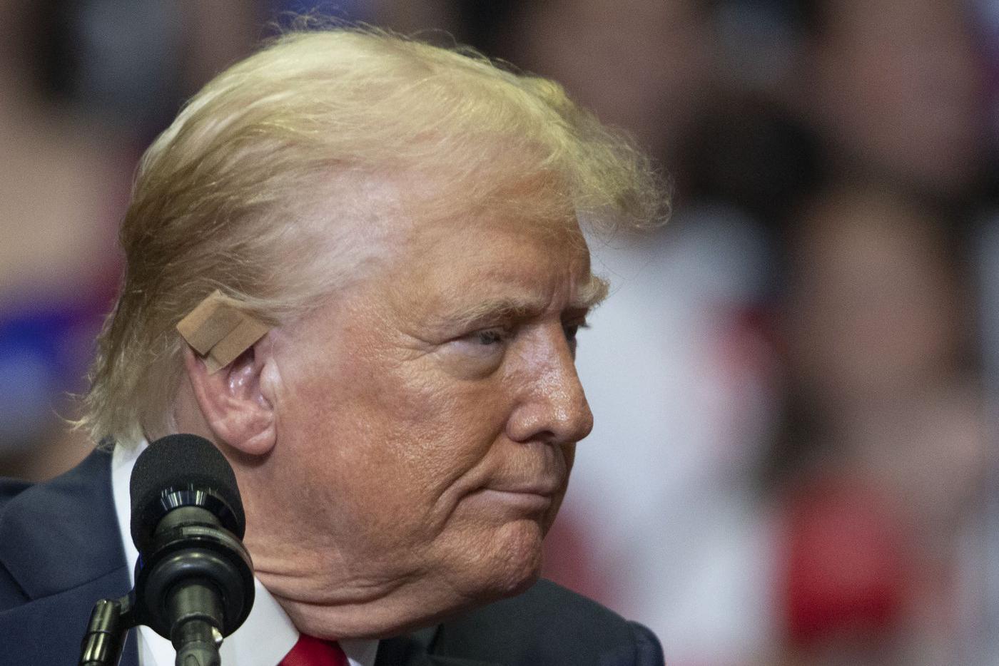 Бывший врач Белого дома раскрыл новую информацию о ранении Трампа