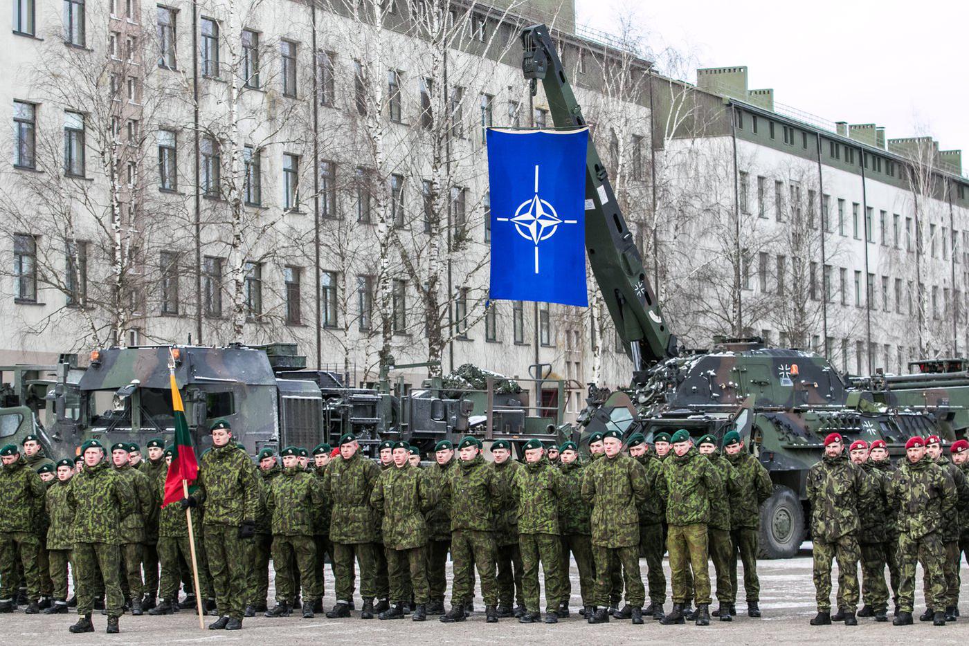 Больше 500 тыс. военных НАТО привели в состояние повышенной готовности
