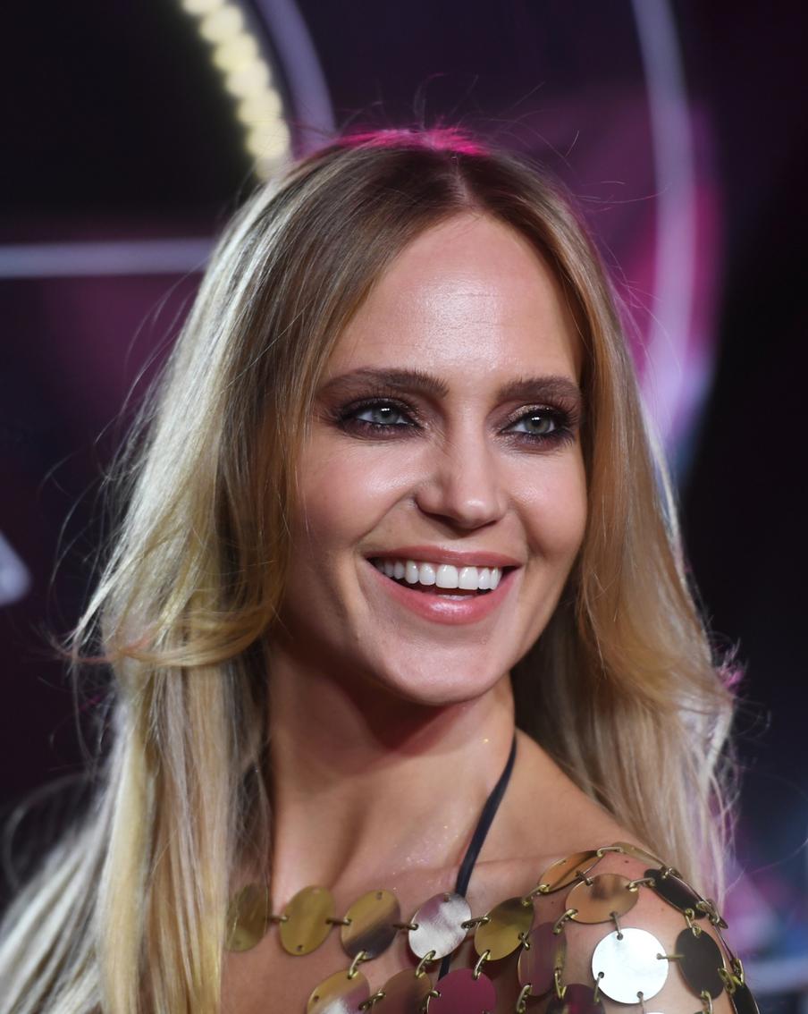 Что грозит Глюк'оZе после скандального концерта. Вспоминаем другие обсуждаемые выступления звёзд