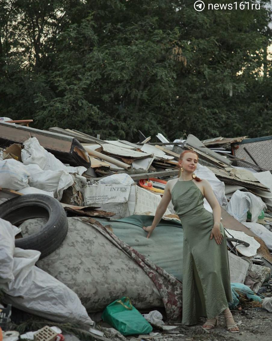 Местные жители уверяют, что свалки никто не убирает