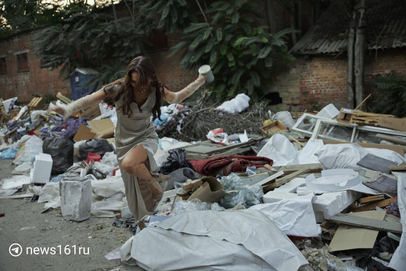 Местные жители уверяют, что свалки никто не убирает