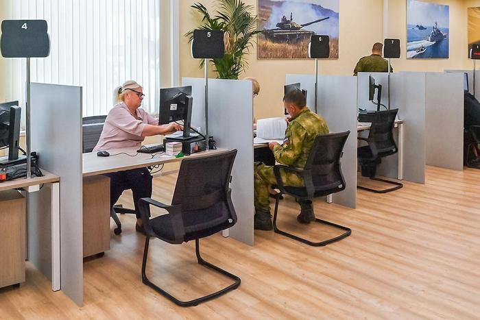 Военнослужащие по контракту в Москве получат от 5,2 млн рублей в первый год