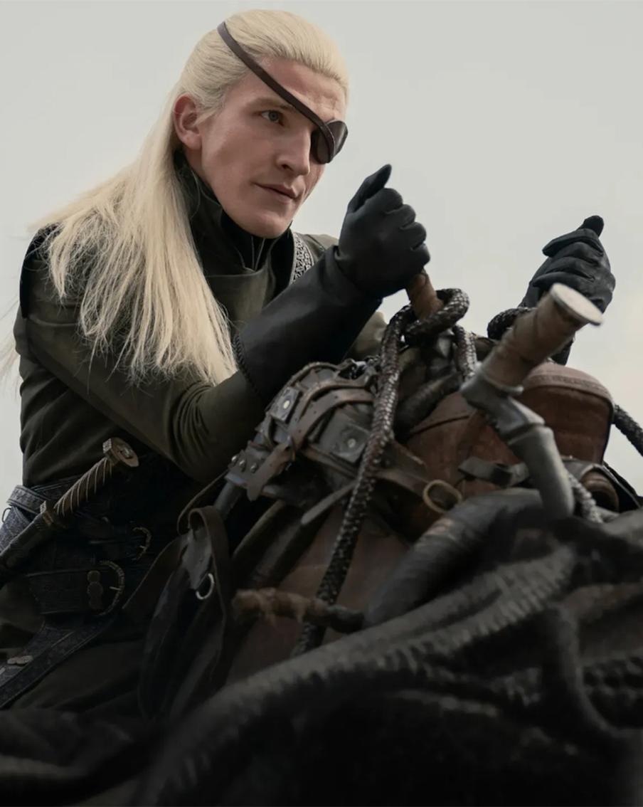 Как айсберг в океане: Юэн Митчелл рассказал о себе и своей роли в "Доме Дракона"