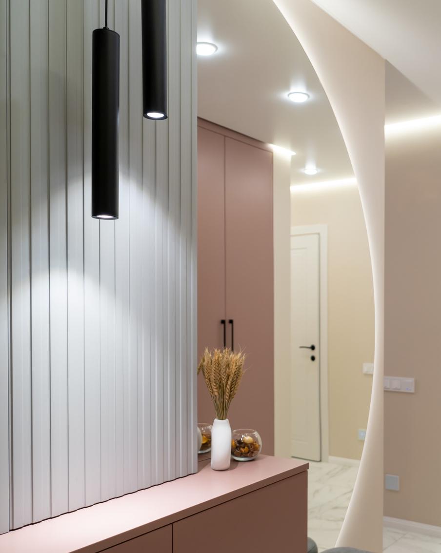 Разбираем дизайн небольшой квартиры для молодой семейной пары