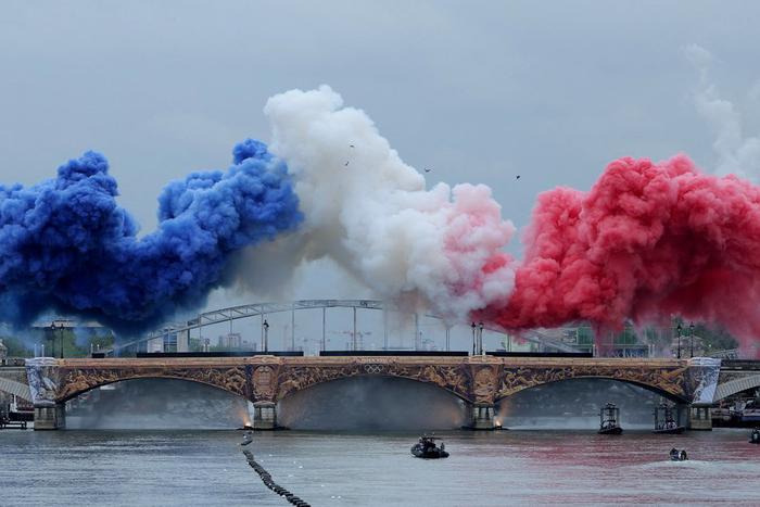 На олимпийских играх в Париже отменили тренировку из-за повышения уровня загрязнения воды в реке Сене