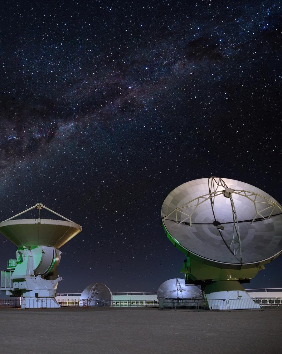 Самый большой и высокогорный телескоп в мире увидел тайну творения Вселенной