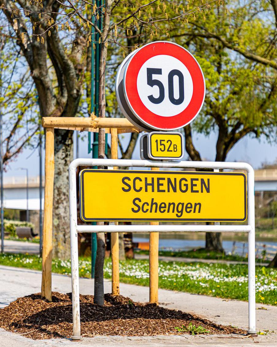 По данным экспертов, доля отказов в выдаче шенгенских виз россиянам достигла 10%