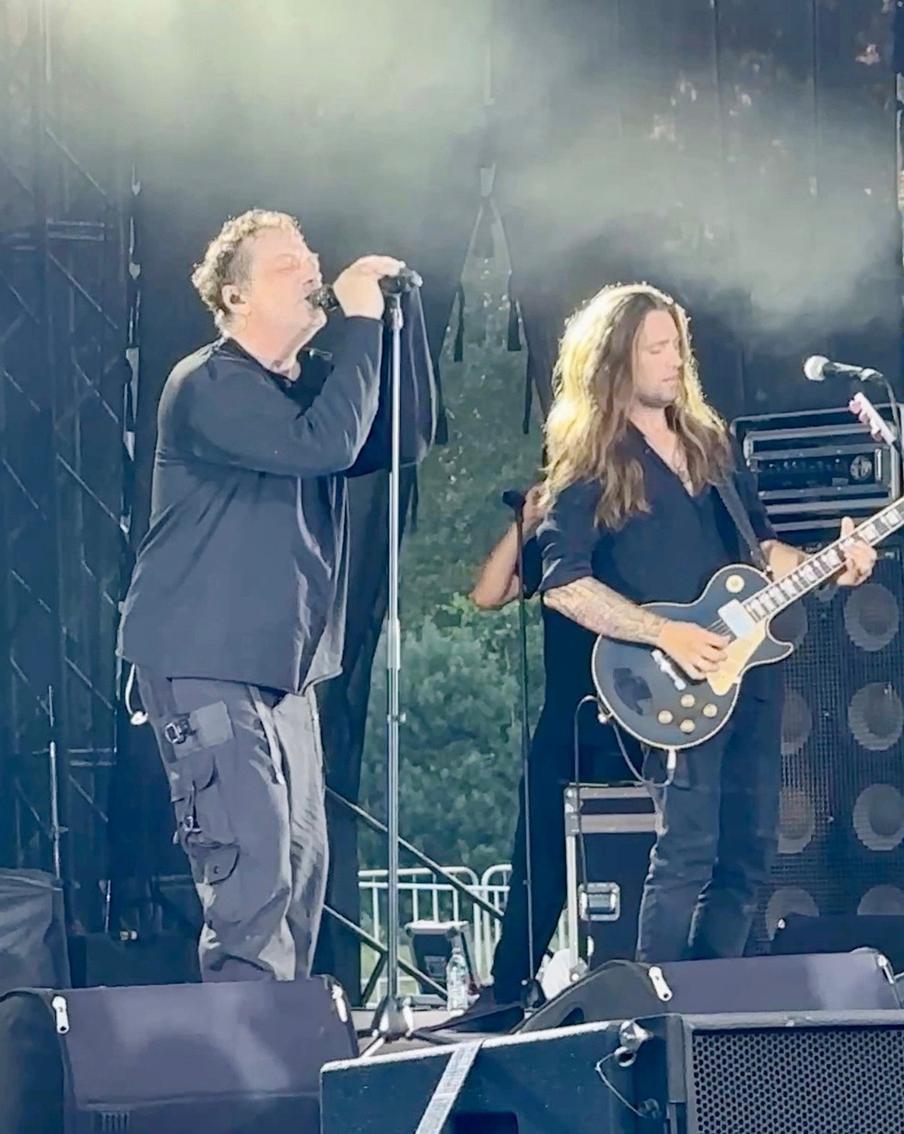 "Что с воздухом в Красноярске?" После Глюк'оZы зрители обсуждают выступление Глеба Самойлова