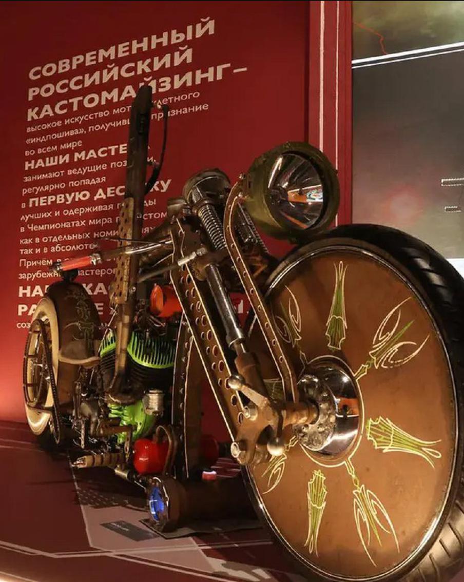 На мотоциклах охраняют президента и возят детей в школу