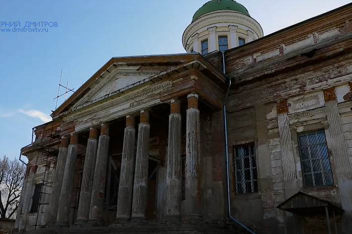 Люди пожаловались на колокольный звон Троицкого собора в Яхроме