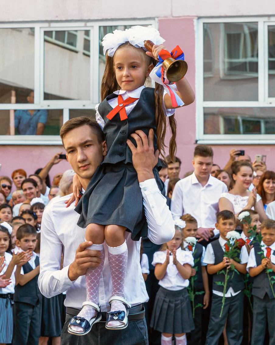 Психологи рассказали, как помочь первоклашке чувствовать себя увереннее в школе