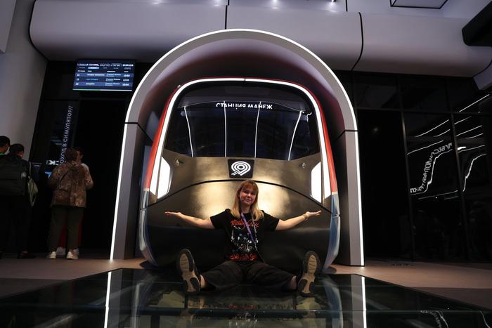 Посетителей Манежа приглашают отправиться из прошлого в будущее