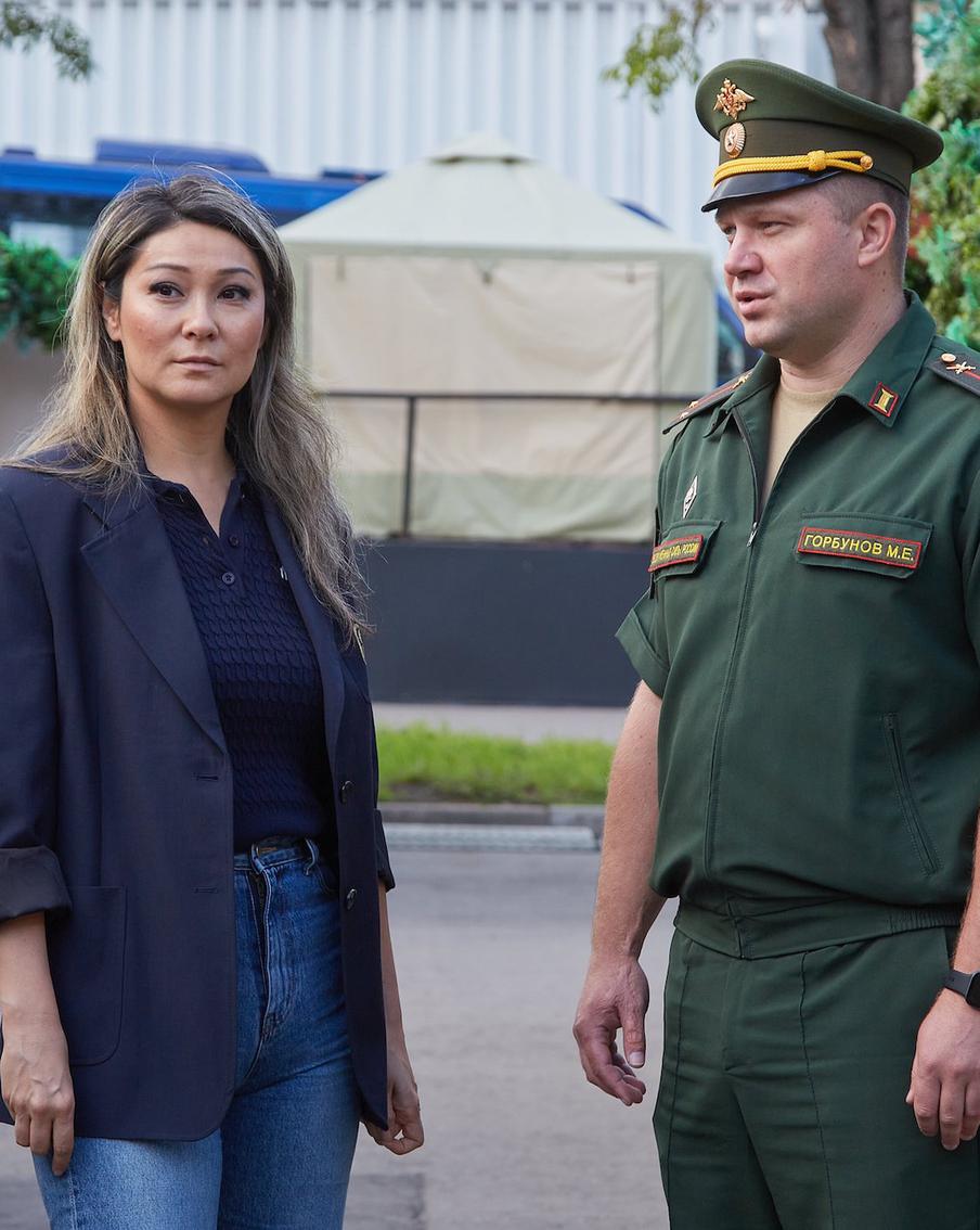 Депутат и журналистка Марина Ким: "Горжусь каждым, кто отправился служить"