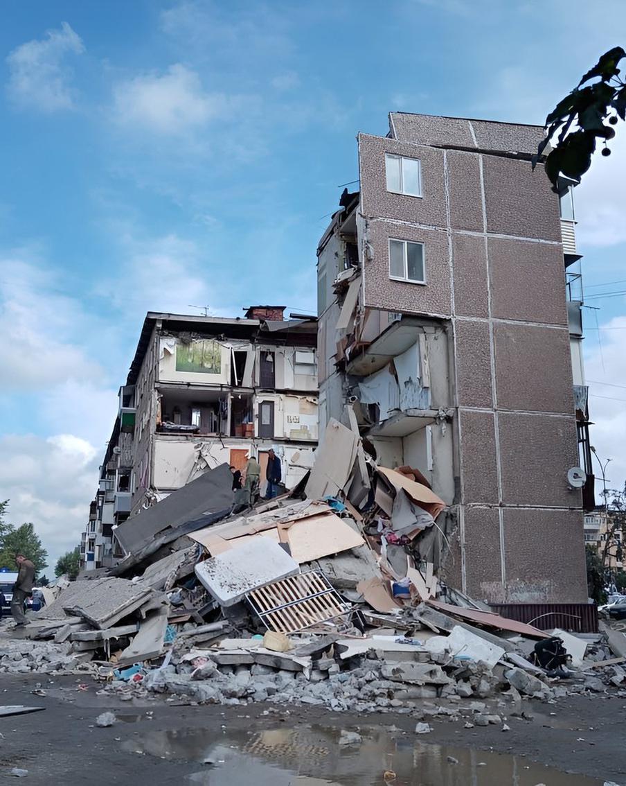 При обрушении подъездов в Нижнем Тагиле пострадали 26 человек, ещё десять жителей дома погибли