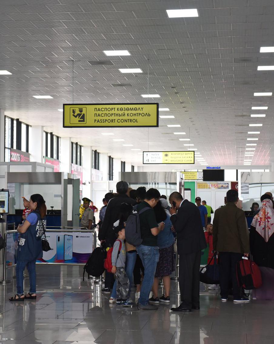 Киргизские власти выразили надежду, что российские запреты для трудовых мигрантов не коснутся граждан страны
