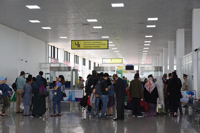 Киргизские власти выразили надежду, что российские запреты для трудовых мигрантов не коснутся граждан страны