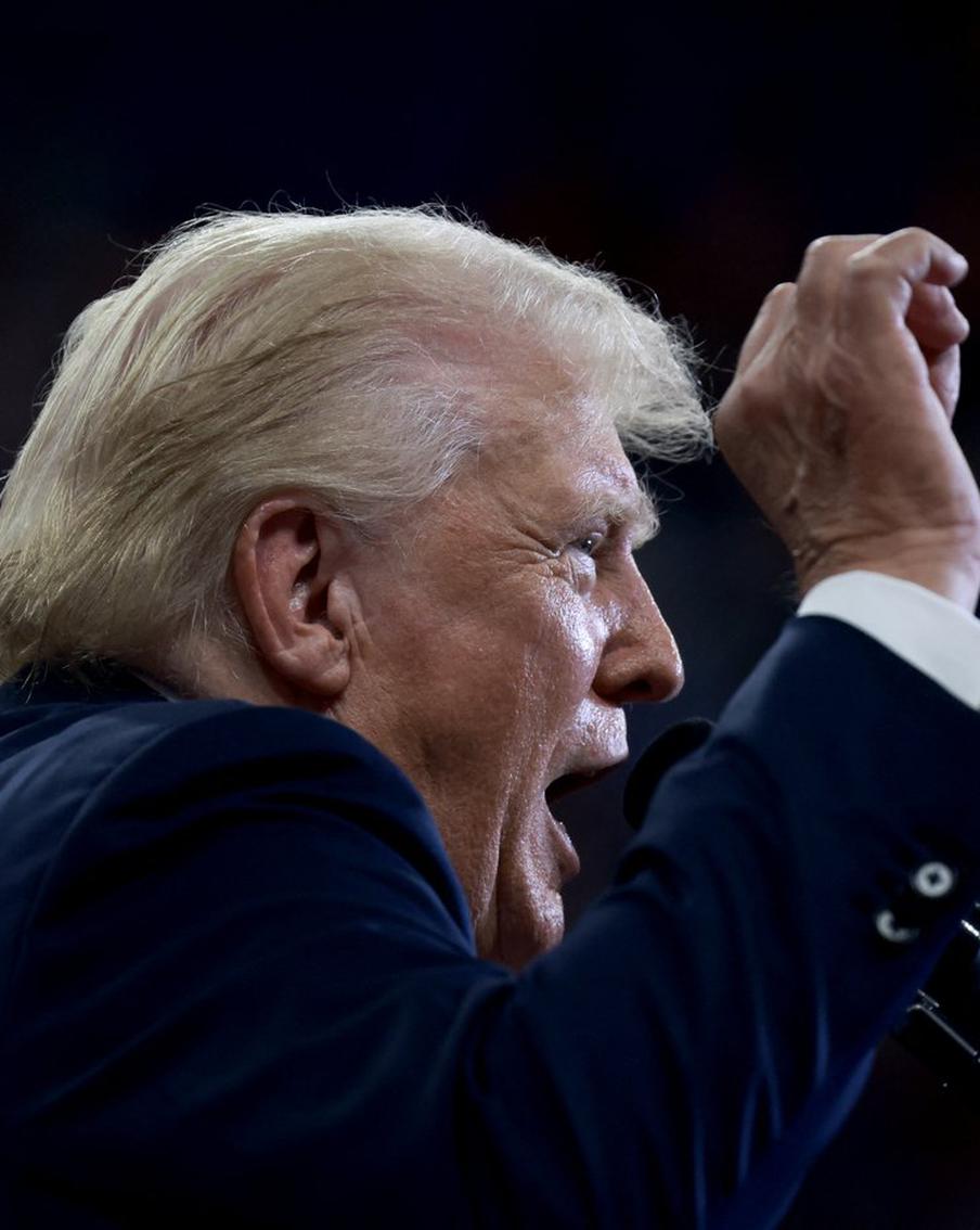 В США возобновились слушания по делу о штурме Капитолия, фигурантом которого является экс-президент Дональд Трамп