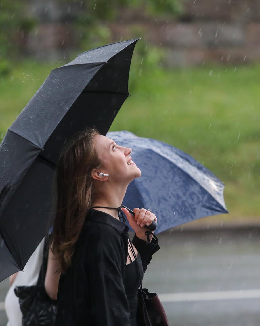 Москву в воскресенье ждут переменные грозы с дождями и прогрев воздуха в городе до 24 градусов тепла