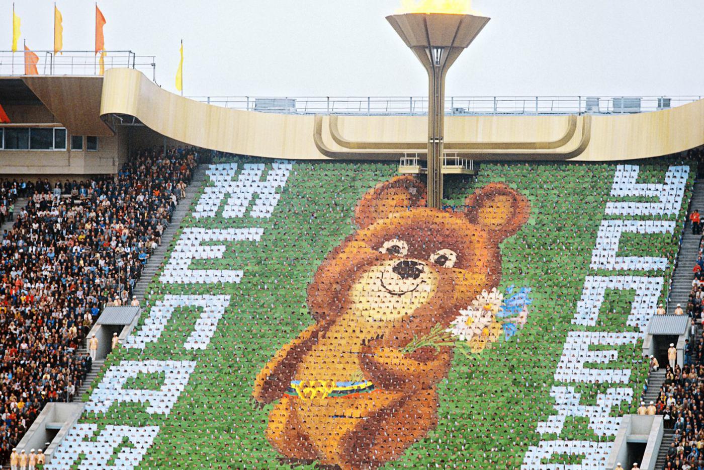 Олимпийский Мишка в 1980-м был "растроган" из-за ошибки солдата на арене