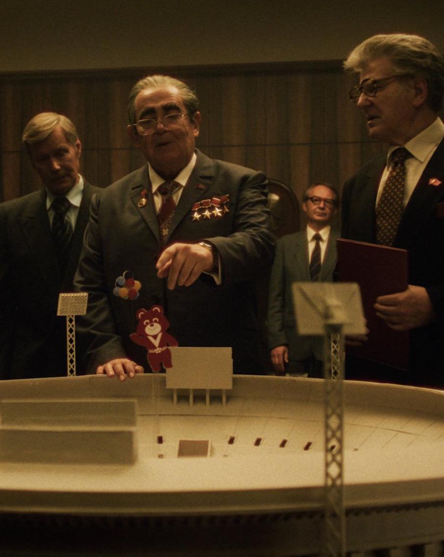 Полетит или не полетит олимпийский мишка: В Сети стартовал сериал "Игры" об Олимпиаде-80