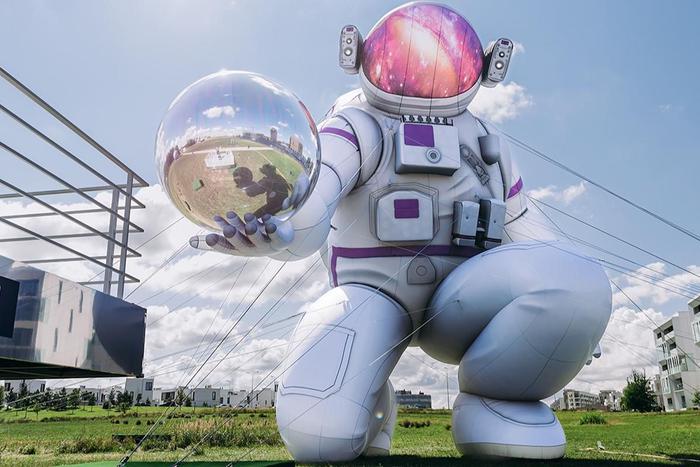 На форуме-фестивале "Москва 2030" открылась выставка креативных арт-объектов