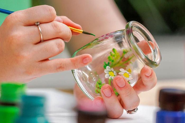 Сувениры и мастер-классы: что предлагают столичные НКО на городских фестивалях