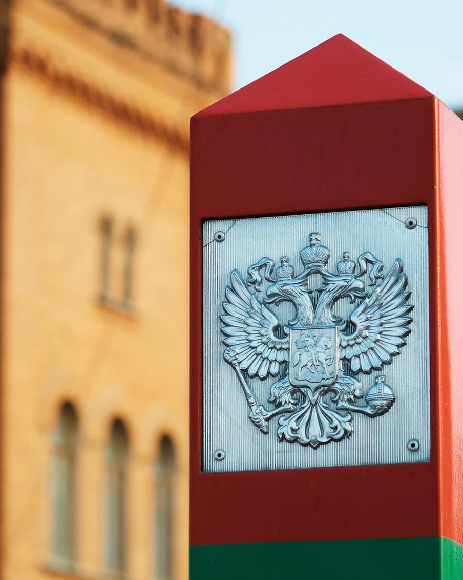 Врио губернатора: пограничники и военные отбили атаку ВСУ на Курскую область