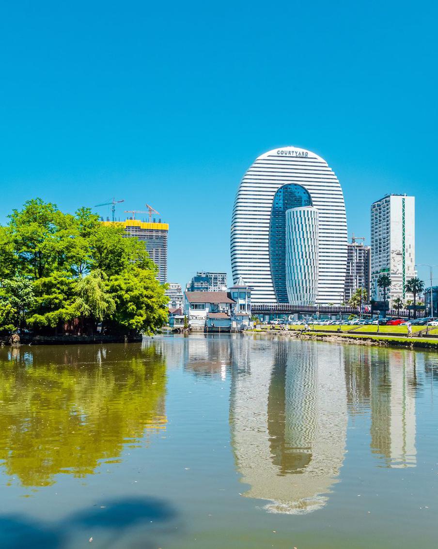 Битва Грузии и Турции: в закавказской республике строят отели мирового класса для наших туристов