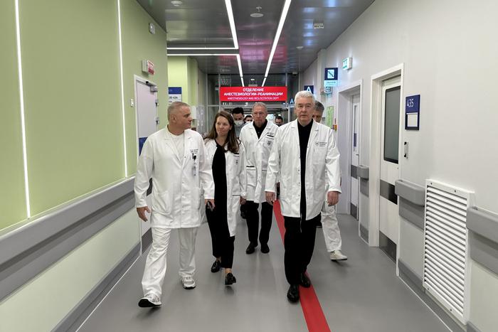 В медицинские центры Москвы благополучно доставлены пятеро пострадавших от обстрелов в Курской области