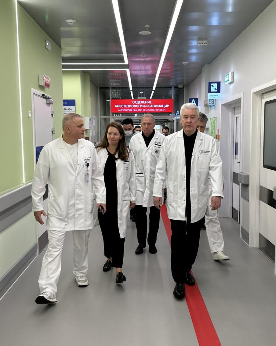 В медицинские центры Москвы благополучно доставлены пятеро пострадавших от обстрелов в Курской области