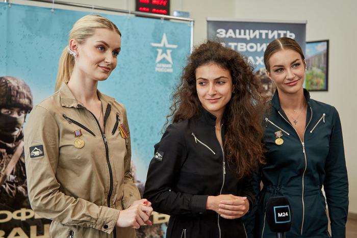 Группа "Катюша" посетила будущих воинов в Едином пункте отбора на военную службу