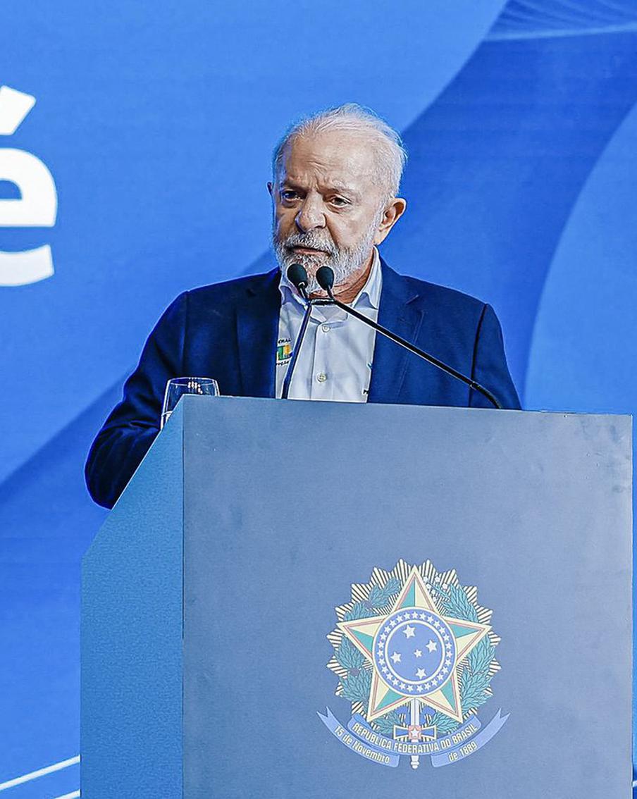 В Бразилии введён трёхдневный траур по жертвам произошедшей в пятницу авиакатастрофы