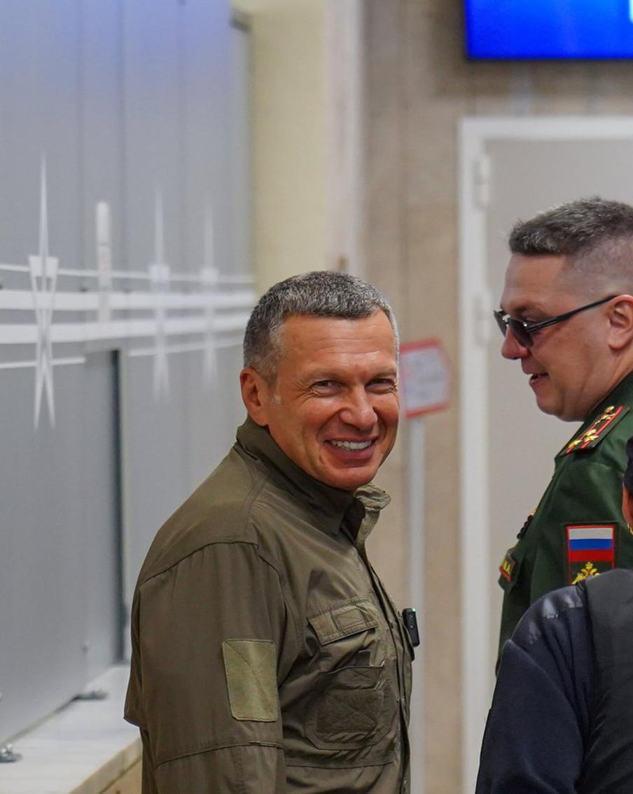 Владимир Соловьев встретился с контрактниками в Едином пункте отбора на военную службу в Москве