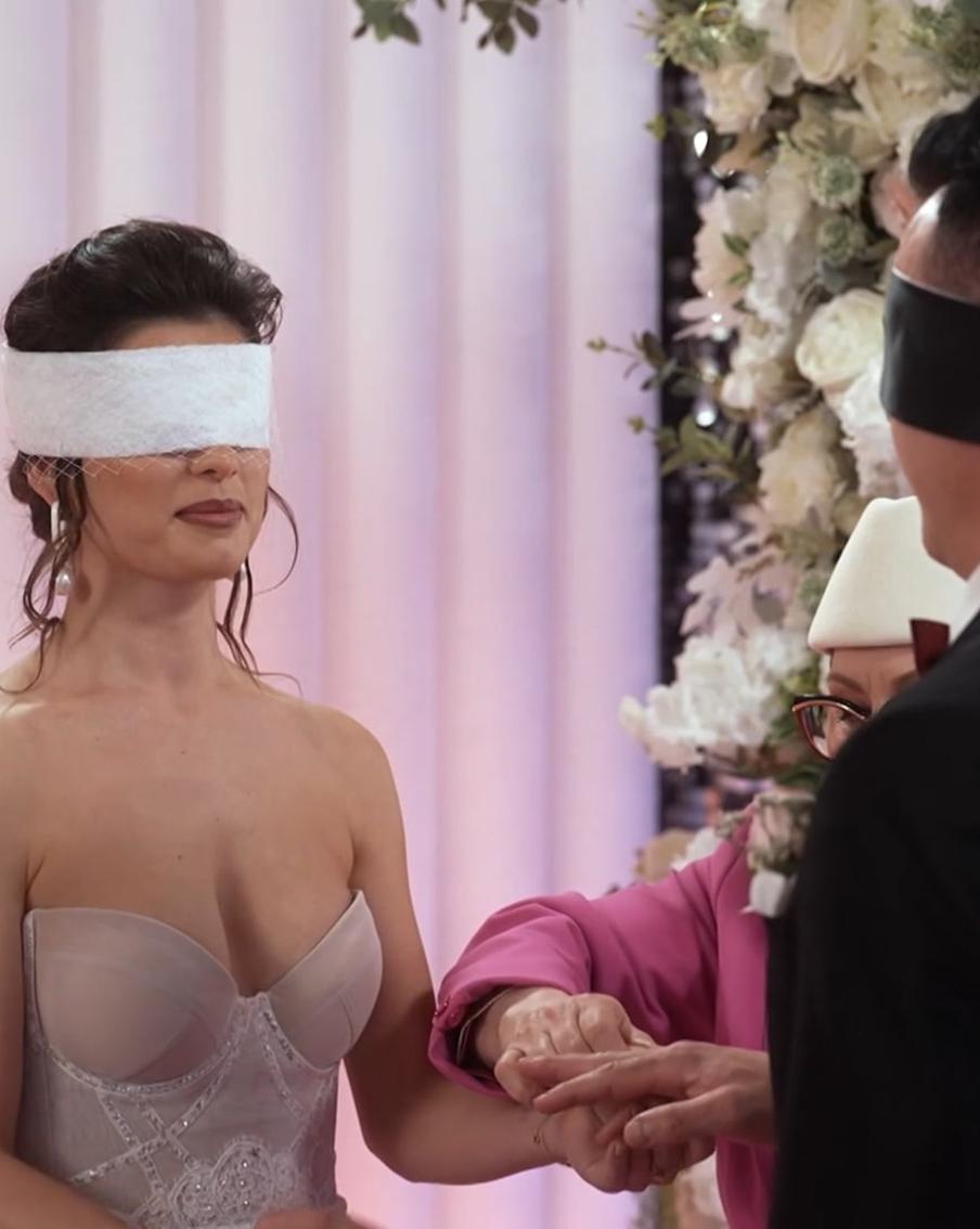 Реалити "Свадьба вслепую" проверит, можно ли влюбиться, не видя человека ни разу