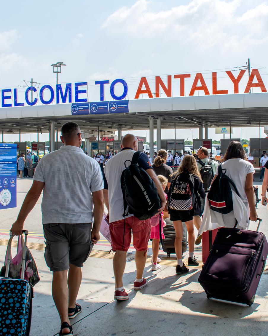 Как российские туристы отреагируют на новые жёсткие правила Турции для въезжающих