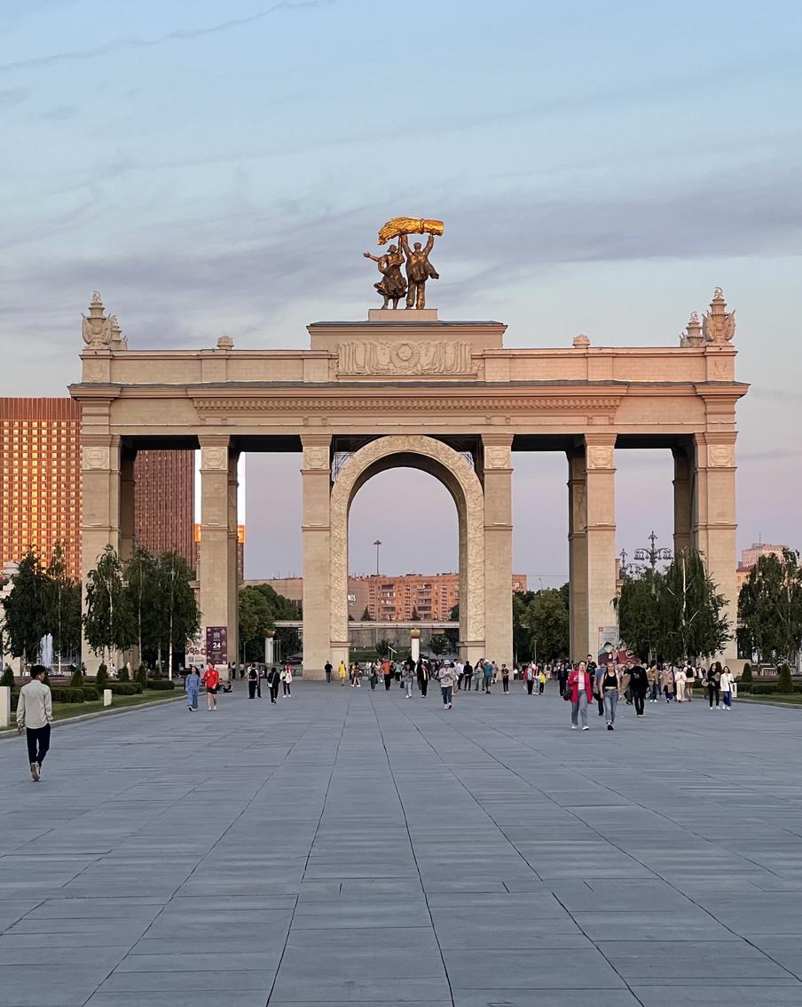 Москвичам и жителям Подмосковья рассказали о погоде в эту пятницу, 16 августа