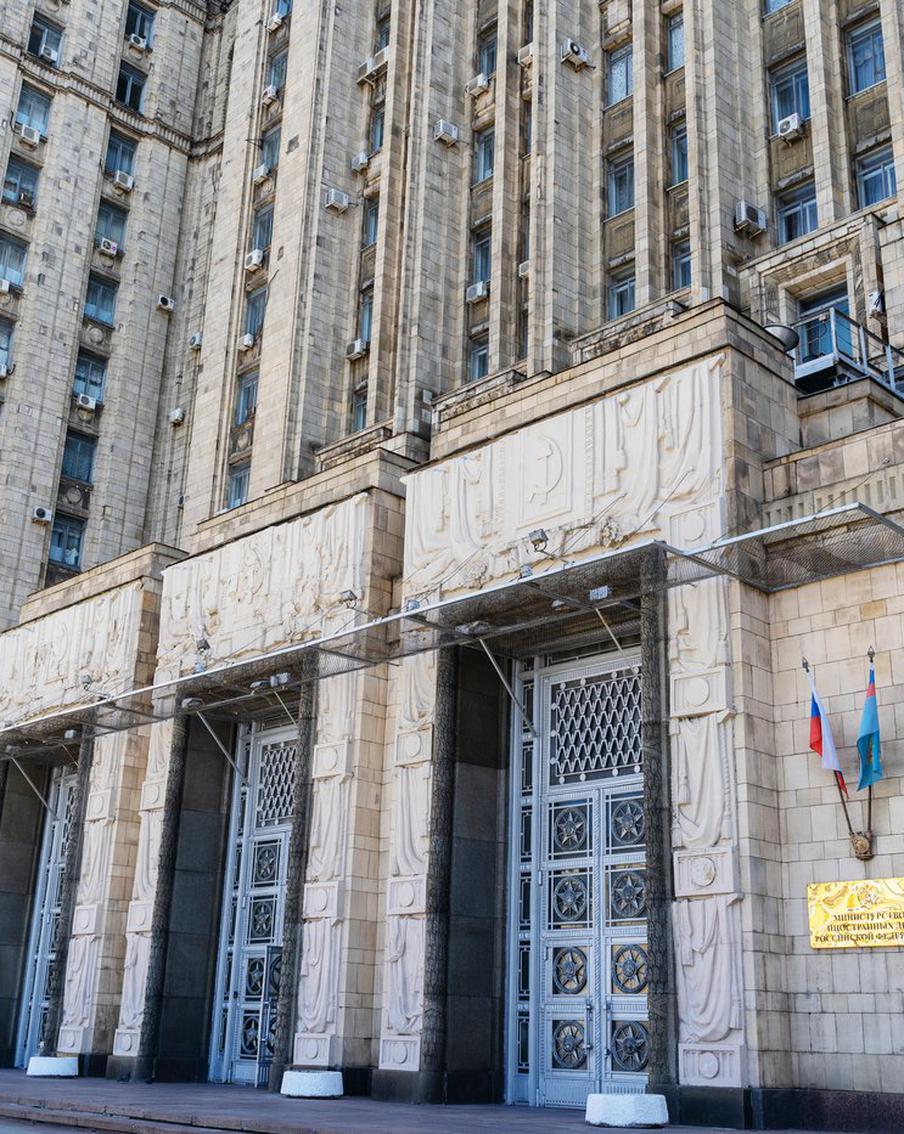 В МИДе пообещали ответ на попытки Польши сбить ракеты России над Украиной