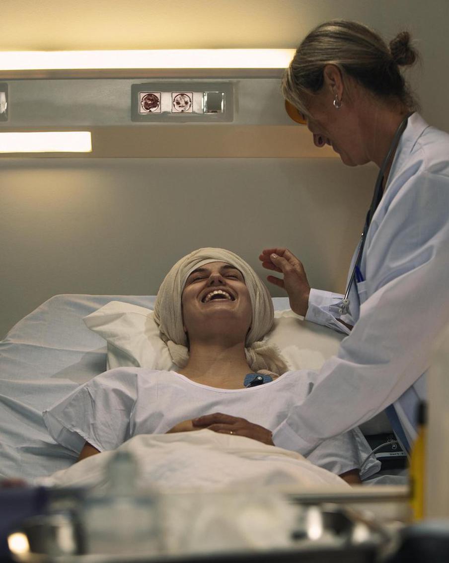 Почему пациенты врачей-женщин чувствуют себя лучше тех, кого лечат врачи-мужчины? Учёные узнали ответ