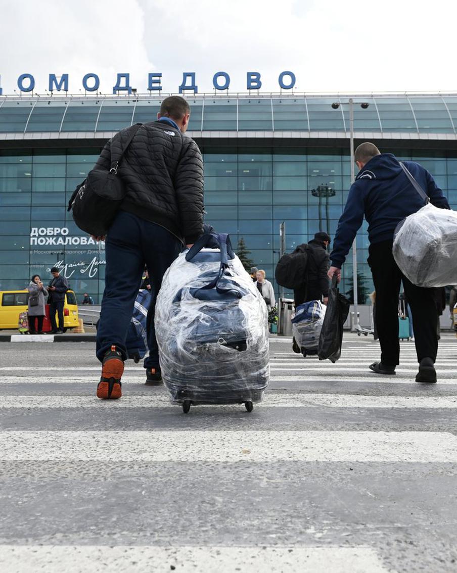 Аэропорт Домодедово работает штатно после атаки дронов на Подмосковье