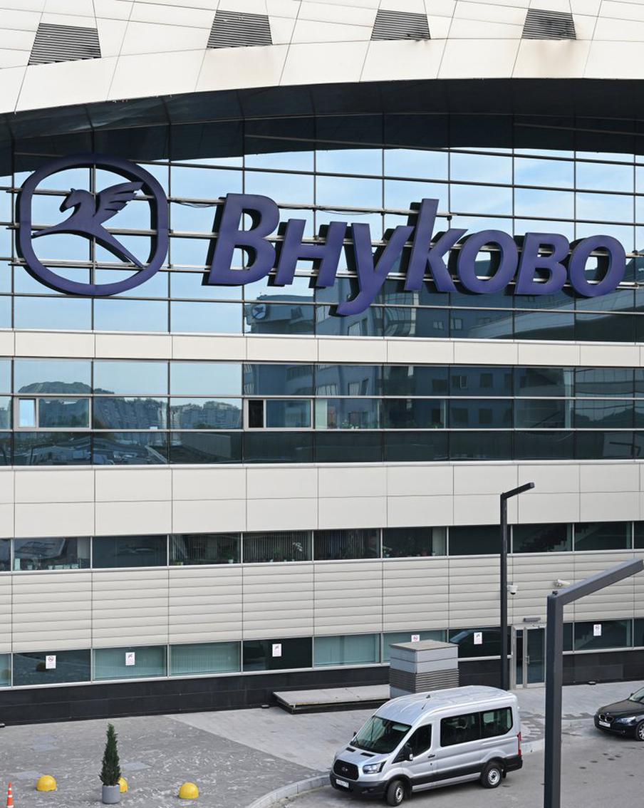 Московские аэропорты ночью вводили ограничения на приём и вылет самолётов